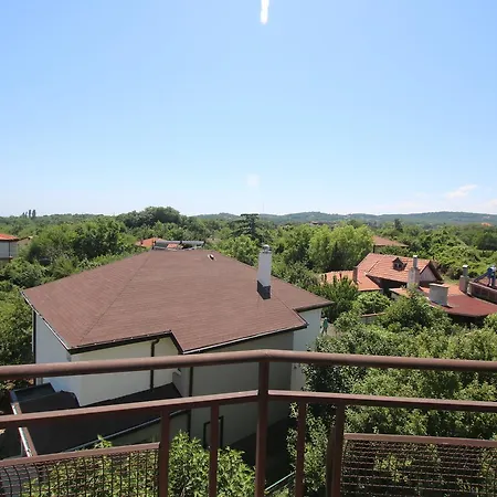 Kiwi Гостевой дом *