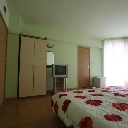 Kiwi Золотые Пески